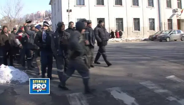 Protestul minerilor in Valea Jiului: sute de ortaci au strigat