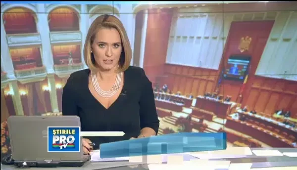 "Intram in grupul viermilor care rod la temelia puterii". Sarbu, despre protestul parlamentar USL