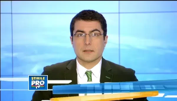 Capitala, un urias patinoar. Copaci cazuti, oameni raniti si turturi de un metru