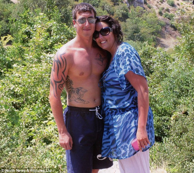 La nici 30 de minute dupa ce a deschis felicitarea de Sf Valentin, i-a batut la usa surpriza vietii