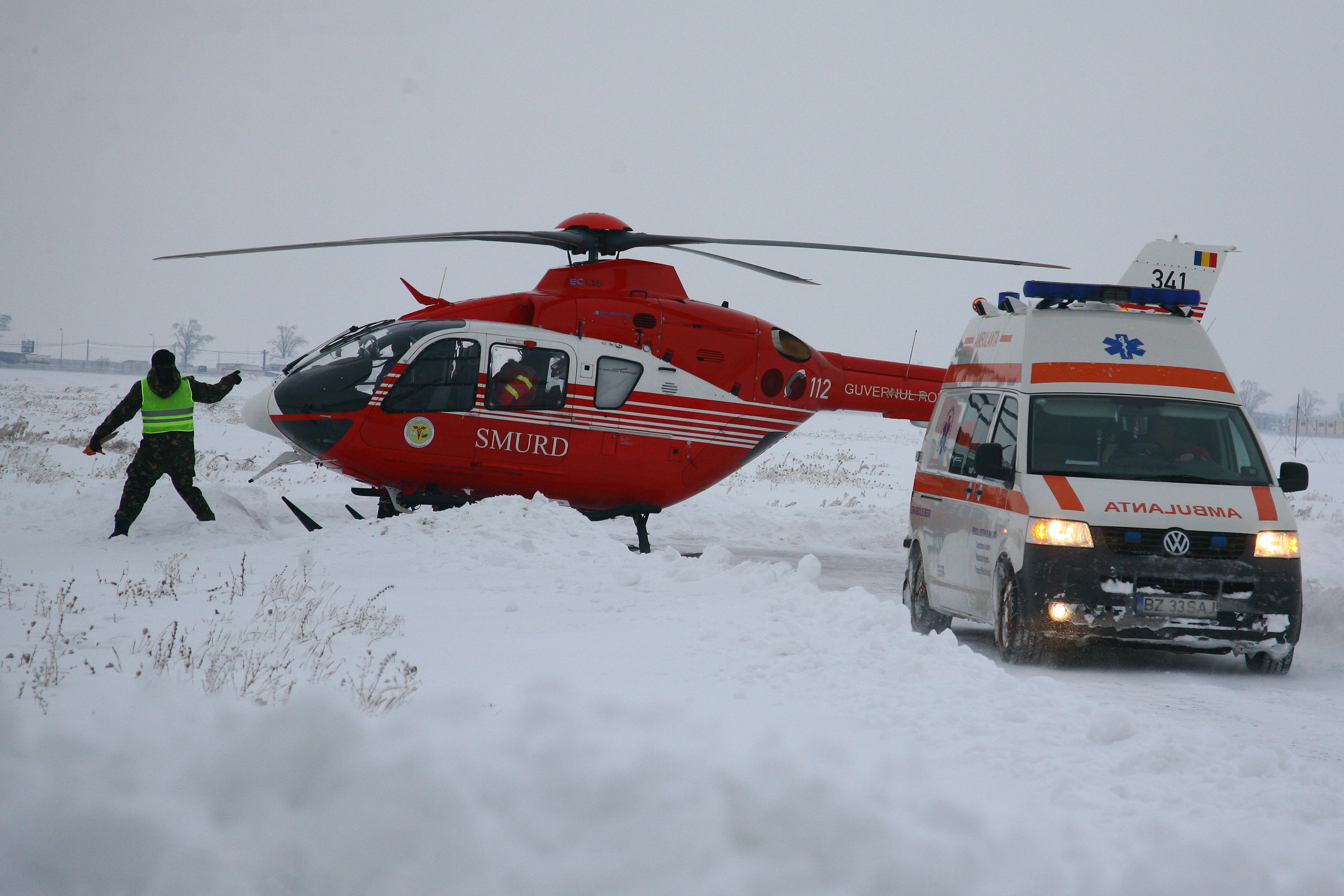 Zidurile de zapada trec de doi metri. In ultimele 24 de ore in Romania s-au inregistrat cinci morti