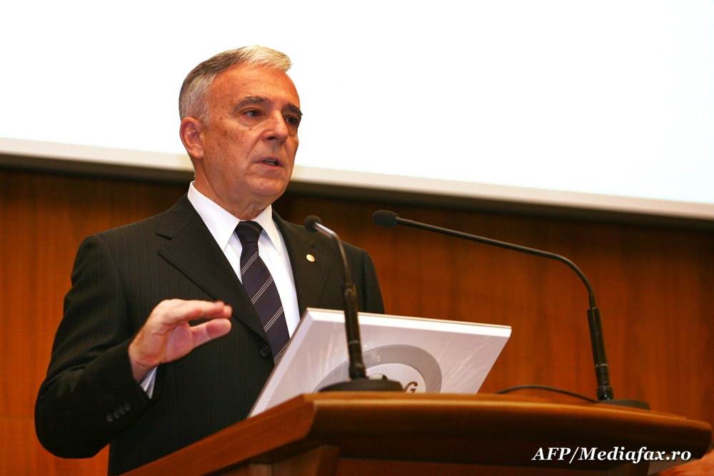 Ce parere are Mugur Isarescu despre noul premier-desemnat si cum se vede situatia de la BNR