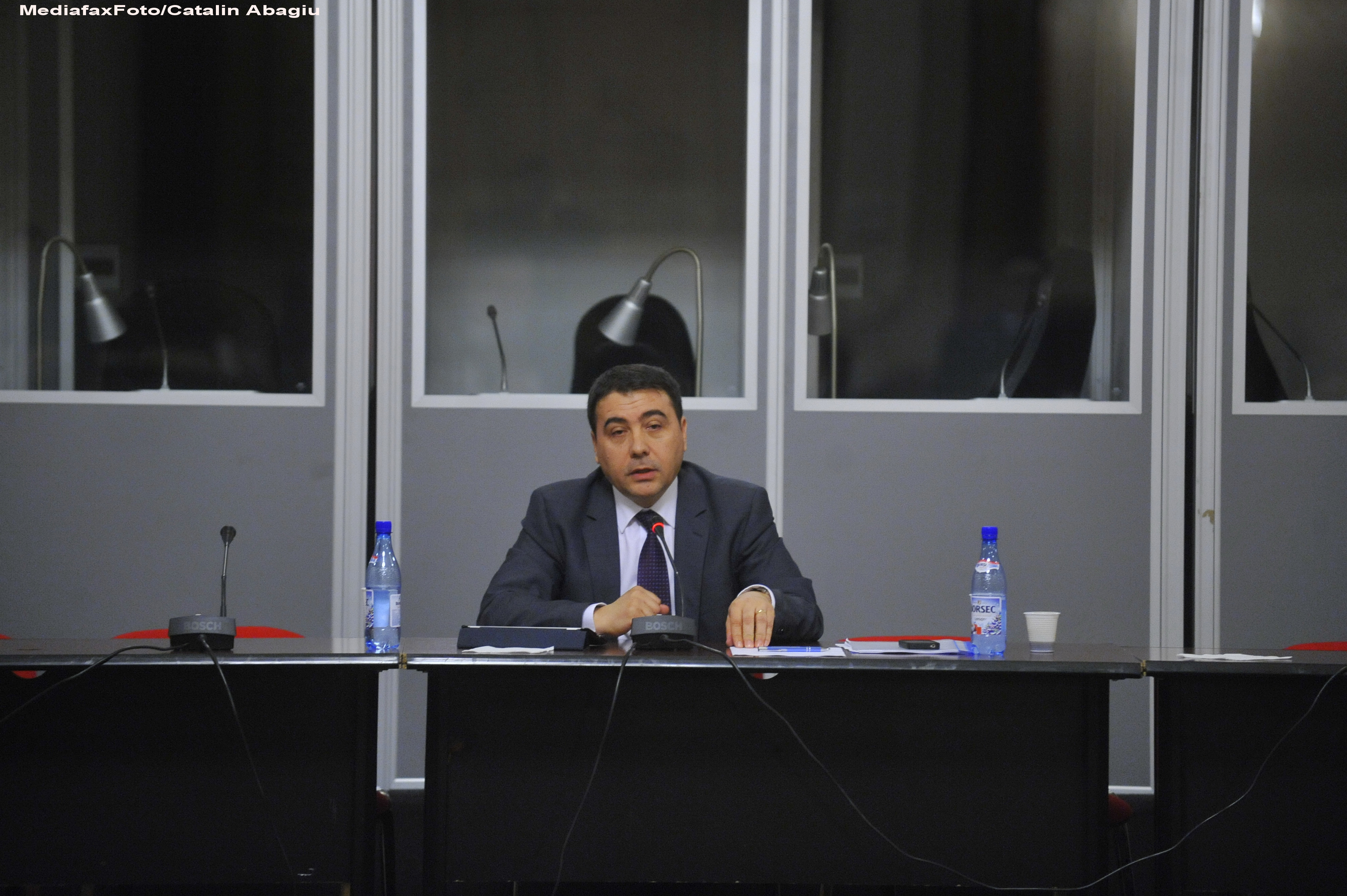 Stelian Fuia, viitor ministru: Ma sui cu placere pe tractor cand am timp, la ferma mea din Calarasi