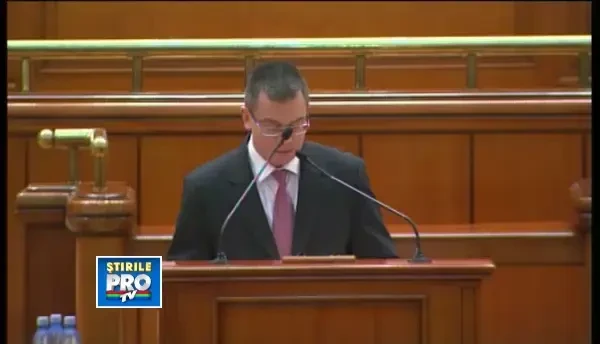 Discursul de investitura al premierului Mihai Razvan Ungureanu