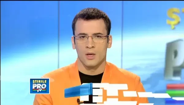 Dunarea isi inghite malurile: nivelul fluviului a crescut cu 1 m, sloiurile de gheata depasesc 2 m