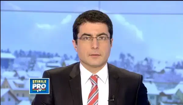 Ingropati in nameti. In satul Robeasca, animalele mor sufocate in grajduri. Salvatorii nu pot ajunge