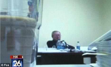 Cum a fost surprins un judecator de camerele de supraveghere. Gestul l-a obligat sa demisioneze