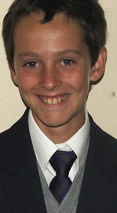 Copil lasat inconstient pe peron. De ce s-au temut britanicii sa-l ajute