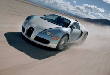 Si romanii au bani de Bugatti Veyron. Topul celor mai scumpe masini vandute in Romania GALERIE FOTO