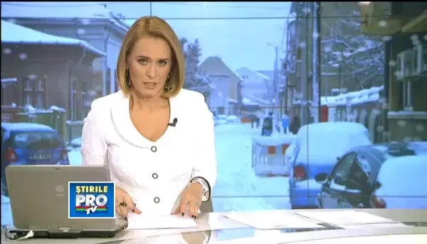 Capitala ramane aproape izolata de restul tarii. In oras abia se circula pe bulevarde