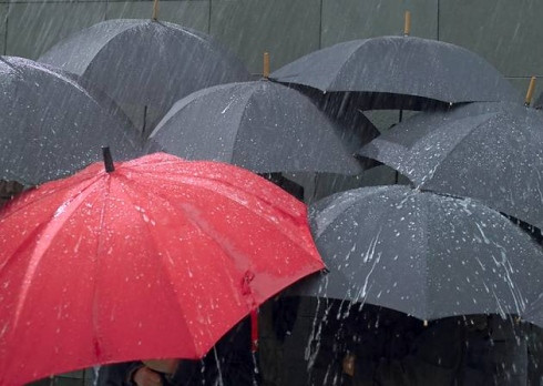 Nori numerosi si averse in mai toata tara, pentru ziua de miercuri. Prognoza meteo pana sambata