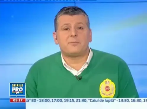 Capitala pierde legaturile cu restul tarii. Bulevardele au fost inchise pe rand,pentru a fi curatate