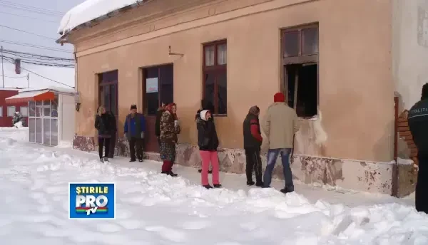 Incendiu la o casa din Sacalaz. Doi barbati si-au pierdut viata