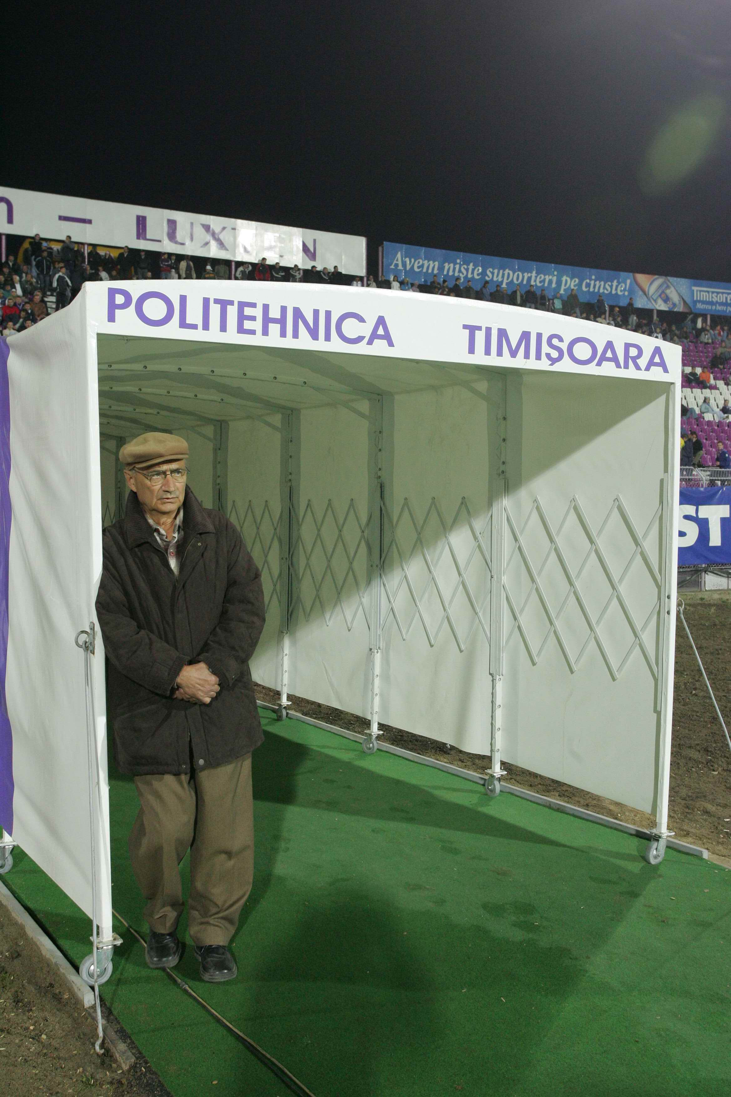 Jackie Ionescu face haz de necaz: „Nici Aliodor Manolea nu va mai putea folosi flacara violet”