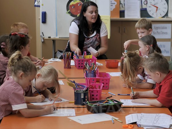 Afterschool in scolile de stat din Timisoara. Atat dascalii, cat si elevii au de castigat