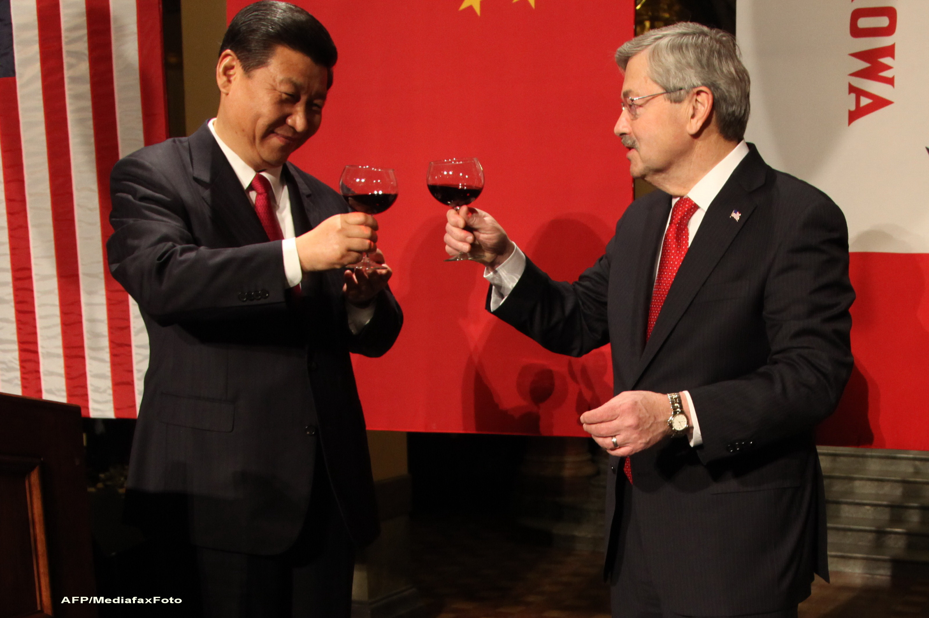 Xi Jinping, posibil viitor presedinte al Chinei, a fost primit cu salve de tun in SUA. VIDEO