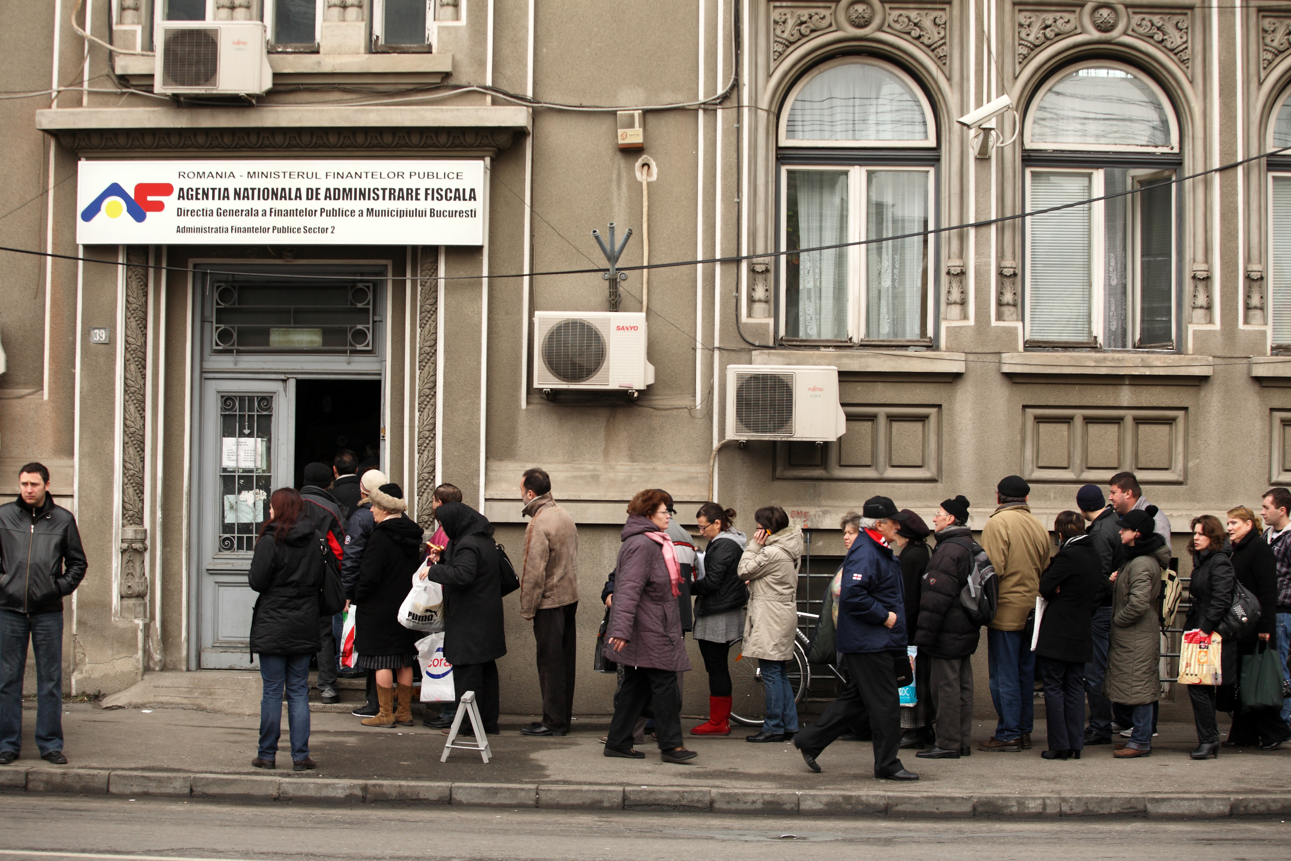 Taxele si impozitele se pot majora din cauza datoriilor asociatiilor de proprietari