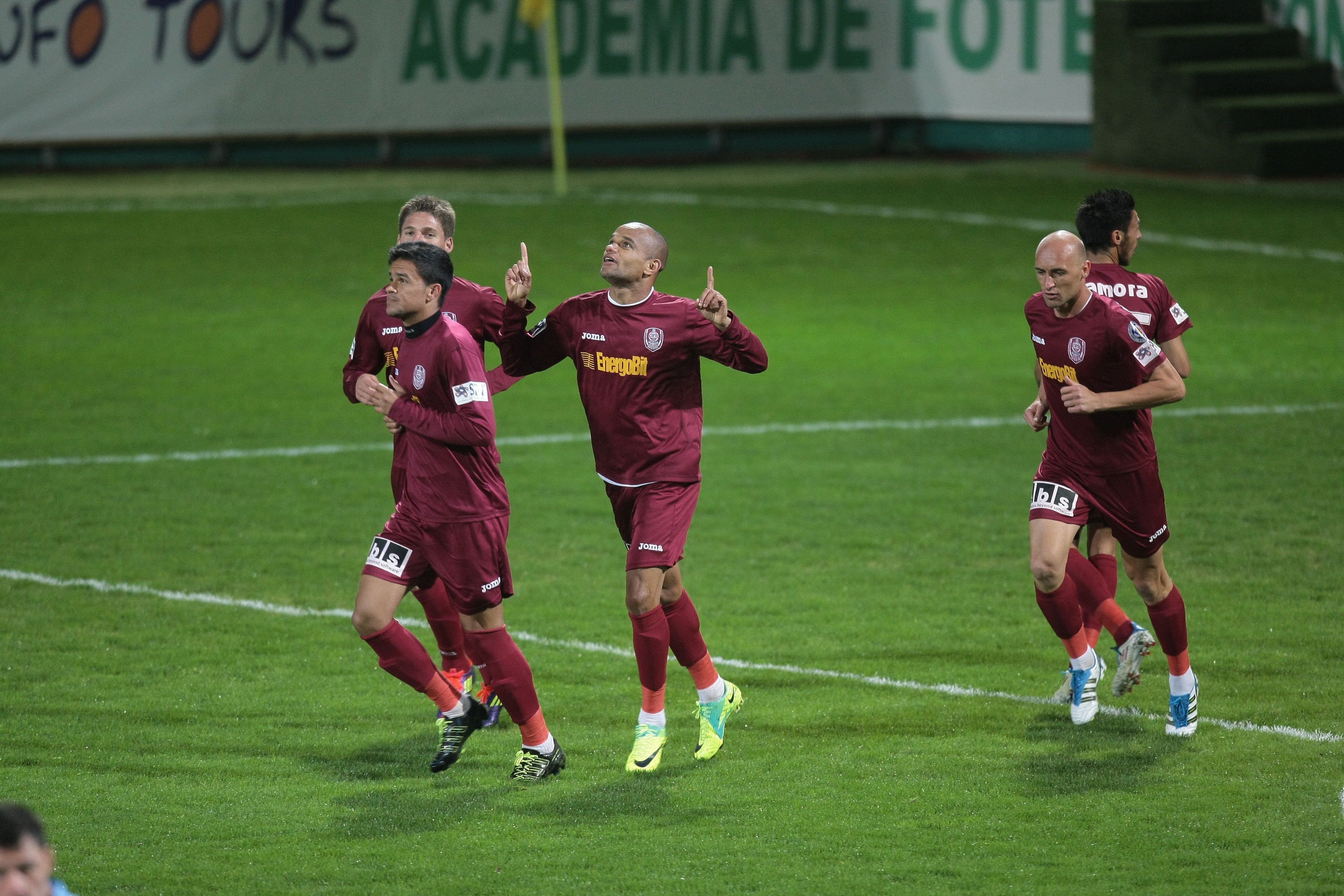 Drum usor spre grupele europene. CFR isi afla maine adversarul din turul 3