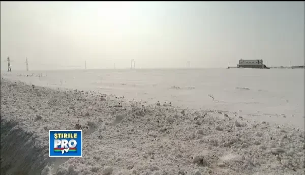 Vai de masinile noastre. Soferii sunt fortati sa intre in gropi la tot pasul