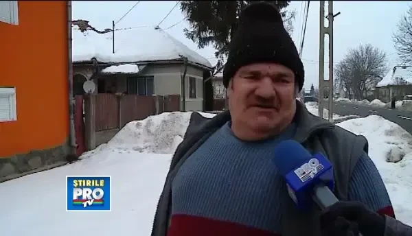 Si-a spanzurat cu sange rece baietelul de doi ani si s-a sinucis