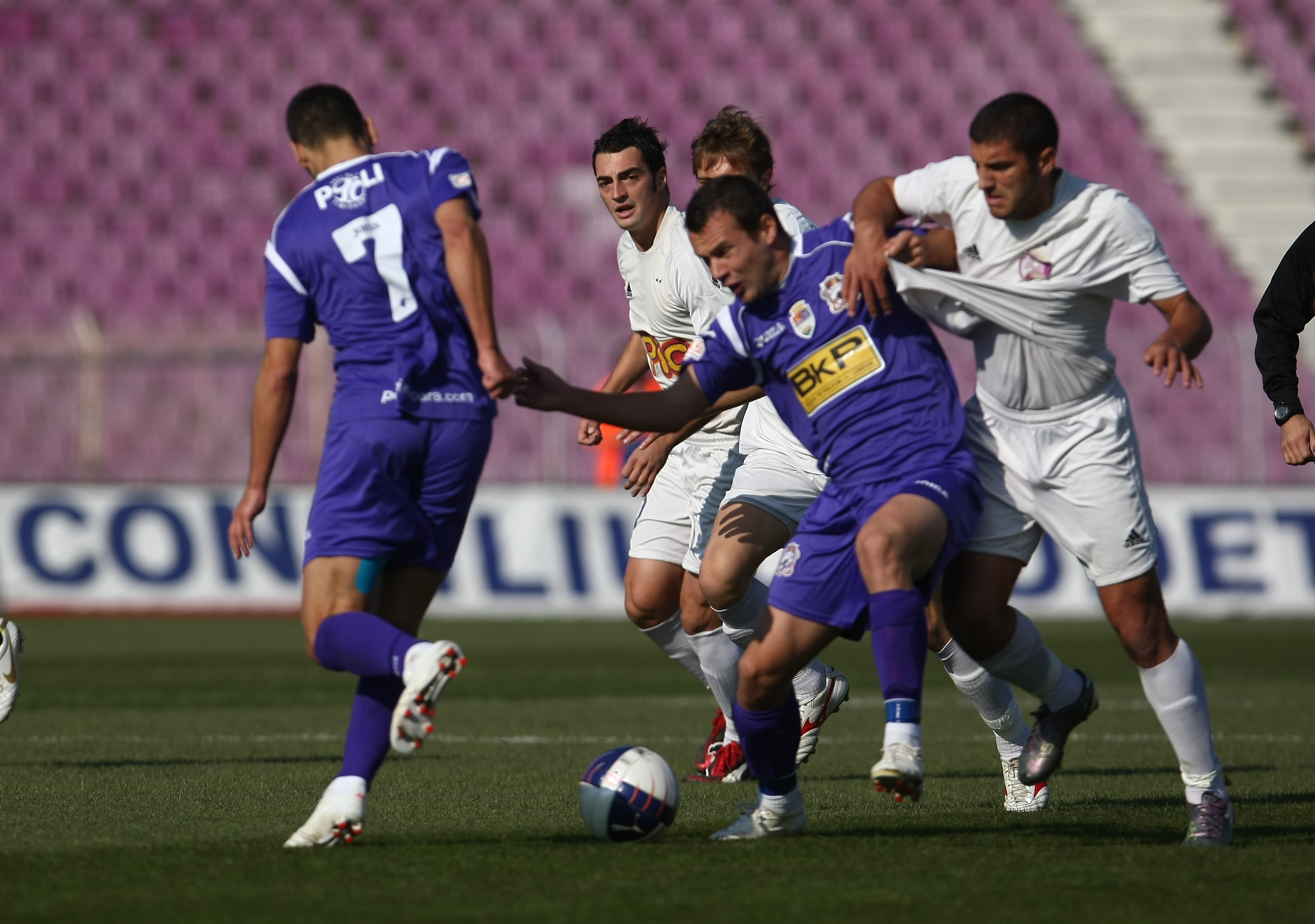 Goga pune punctul pe I: „Daca Poli nu ia licenta, plec”