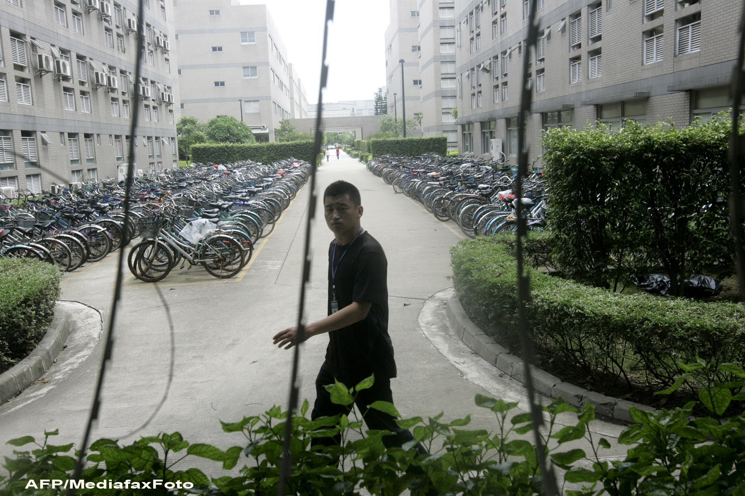 "Probleme importante" relevate de o ancheta la uzinele Foxconn, unul din marii subcontractori Apple