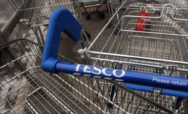 Protestul angajatilor pe Twitter care a determinat un renumit retailer sa renunte la "sclavie"