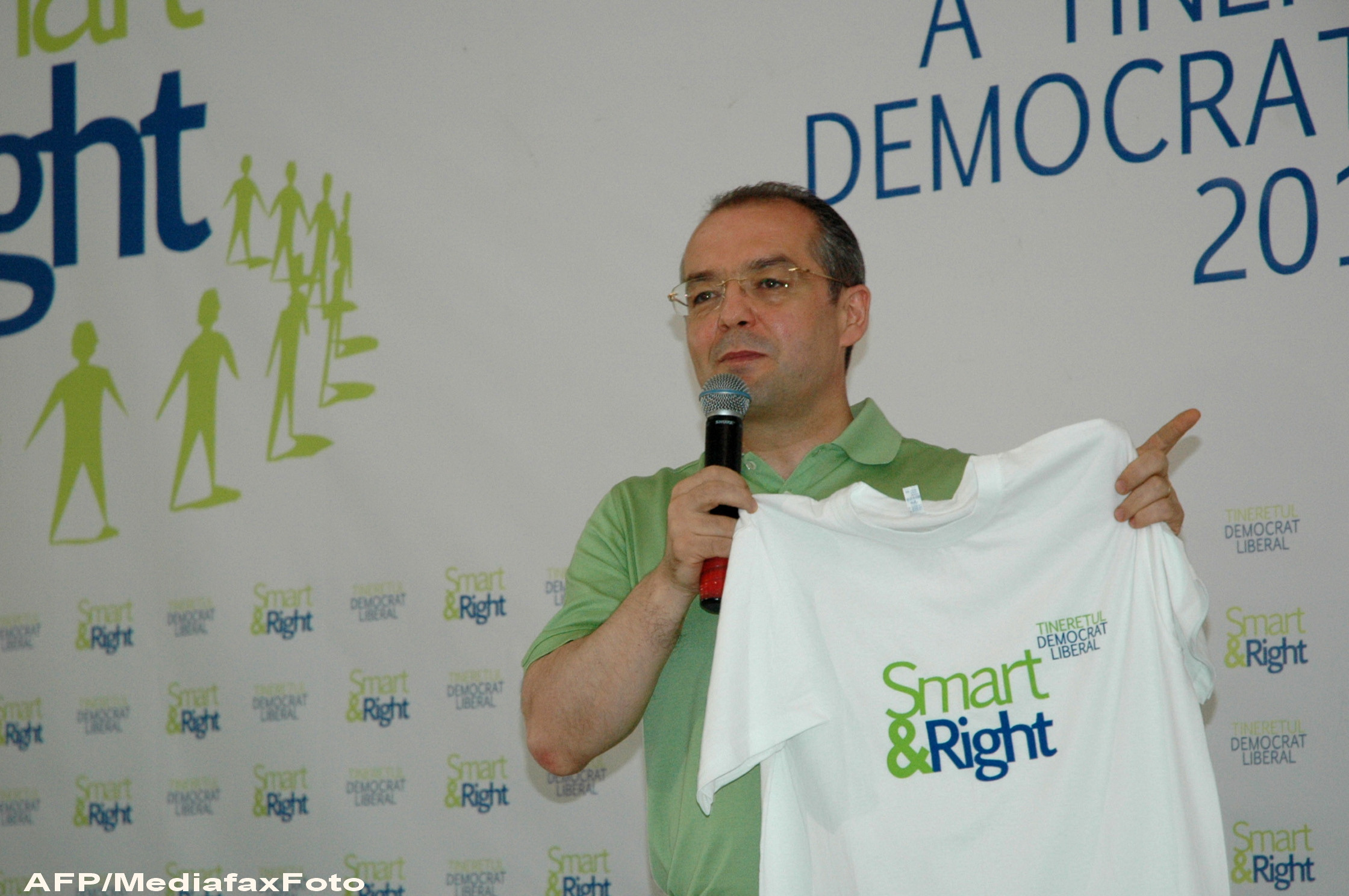 Surse: Miscarea Populara ar putea avea ca sigla inima si culorile verde si/sau albastru