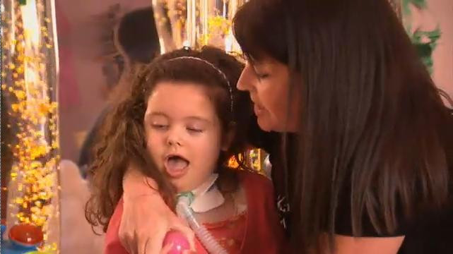 A primit zeci de milioane de euro, dar nu se poate bucura de niciun cent. Drama unei fetite de 6 ani