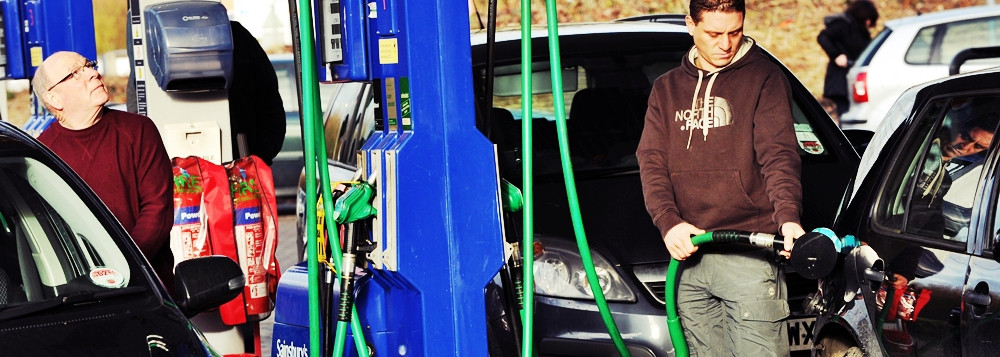 Romania "sufera la pompa". Suntem pe locul 7 intre tarile cu cea mai scumpa benzina din lume