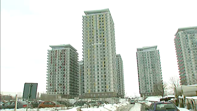 Tot mai multi romani risca sa-si piarda banii platiti pentru locuinte inca nefinalizate