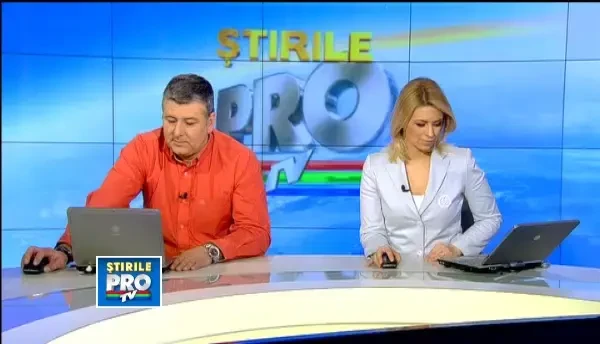 Defilarea starurilor pe covorul rosu, la Oscar 2012. Ce rochii au purtat vedetele. FOTO