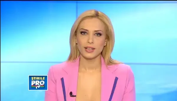 Cu o floare nu se face primavara, dar poti lumina chipul femeii iubite