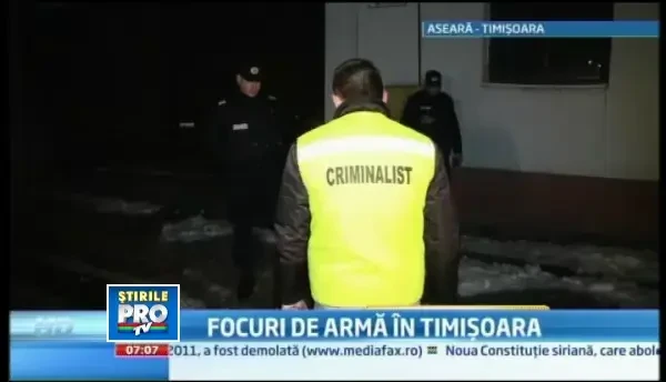 Focuri de arma la Timisoara, trase de un paznic care incerca sa-si apere un coleg in fata hotilor
