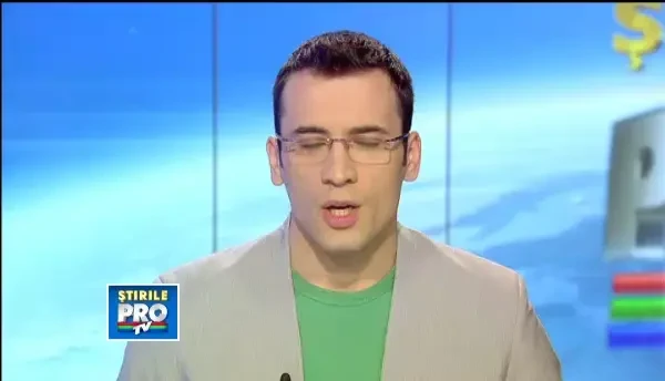 Atacata cu oua. Fosta sotie a miliardarului Eduard Uzunov, agresata in fata tribunalului