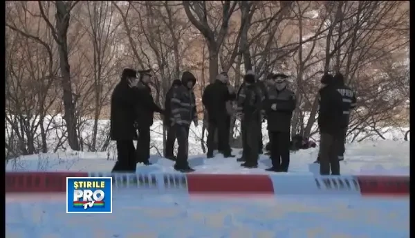 Trupurile barbatului din Cluj si a celor doi copii ar putea fi sub gheata de pe lacul Tarnita