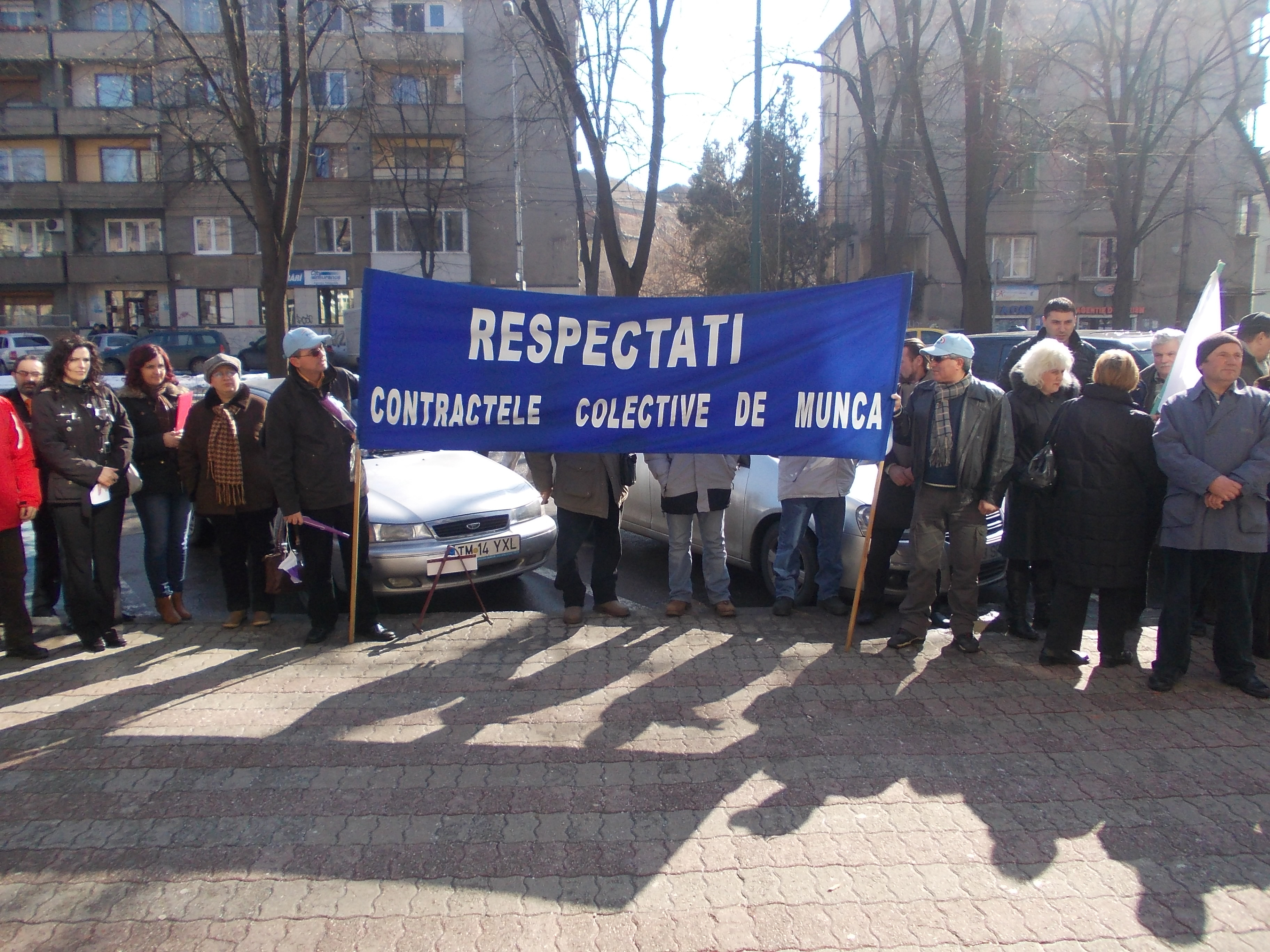 Protestul Cartel Alfa organizat la nivel national a strans o mana de oameni la Timisoara
