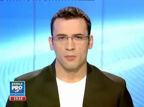 Martisorul vine cu ninsori si viscol la munte. In Pasul Tihuta traficul a fost dat peste cap