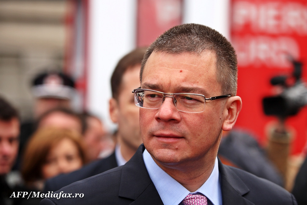 Mihai Razvan Ungureanu a vizitat liceul pe care l-a absolvit. Cea mai mica nota pe care a primit-o