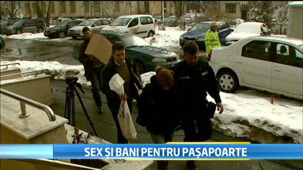 Pretul murdar cerut de un angajat al statului pentru moldovenii carora le "vindea" cetatenia romana