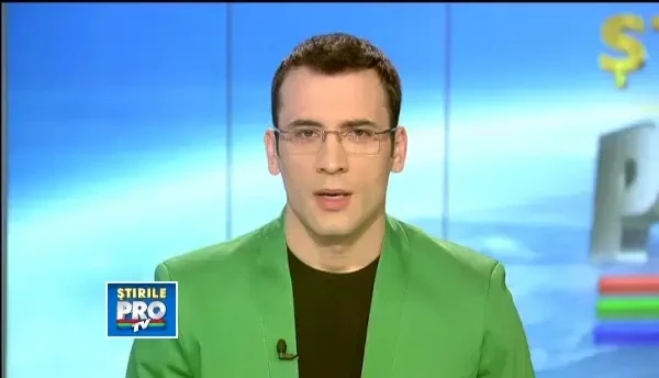 VIDEO. Sarkozy, nevoit sa refugieze intr-o cafenea, dupa ce a fost atacat cu oua