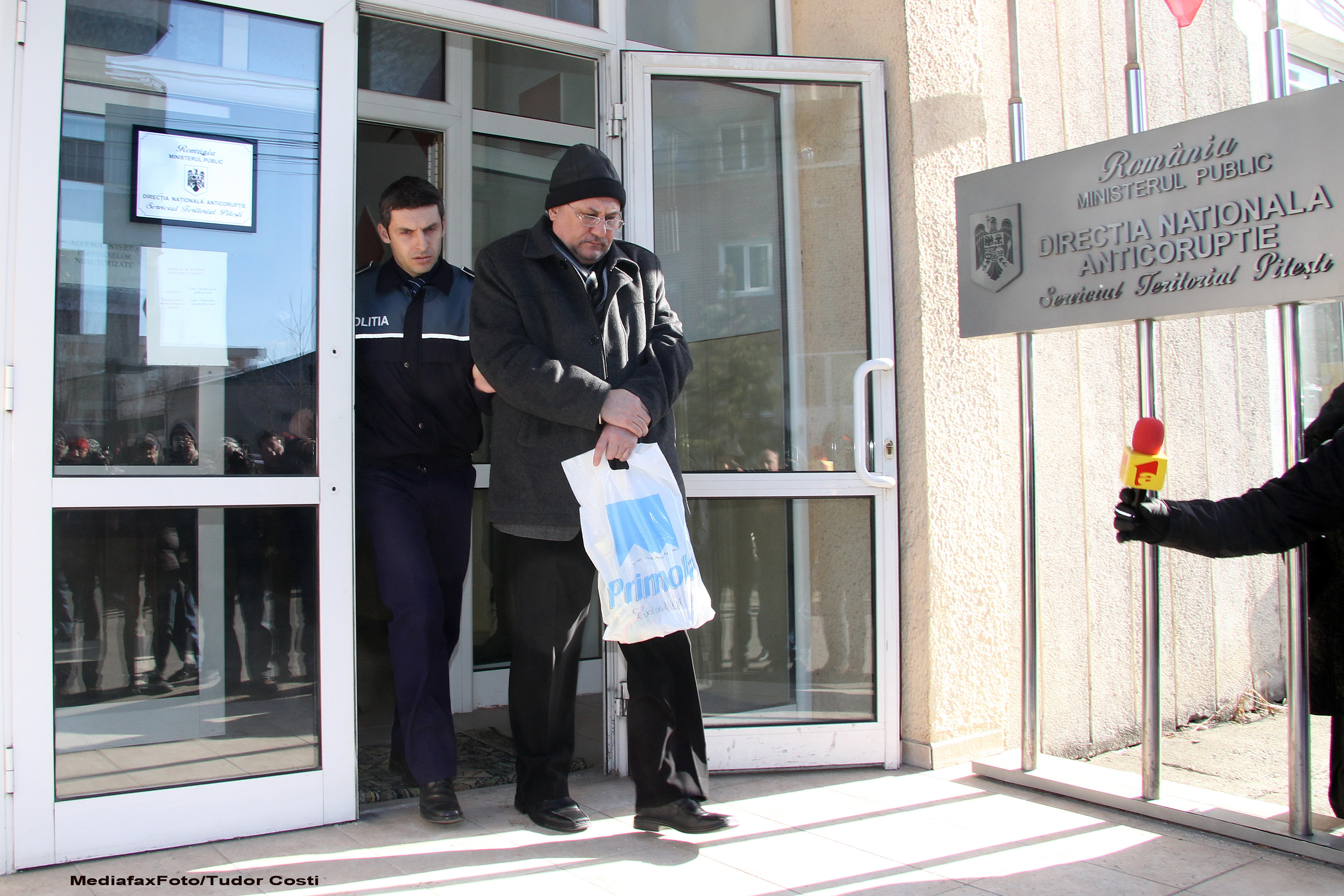 Stenograme. George Costin, despre MITA pe certificatele de revolutionari: "Unde-s carnatii mei?"