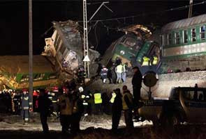 Cel mai GRAV accident feroviar din ultimii 20 de ani in Polonia: peste 20 morti si 50 raniti. VIDEO