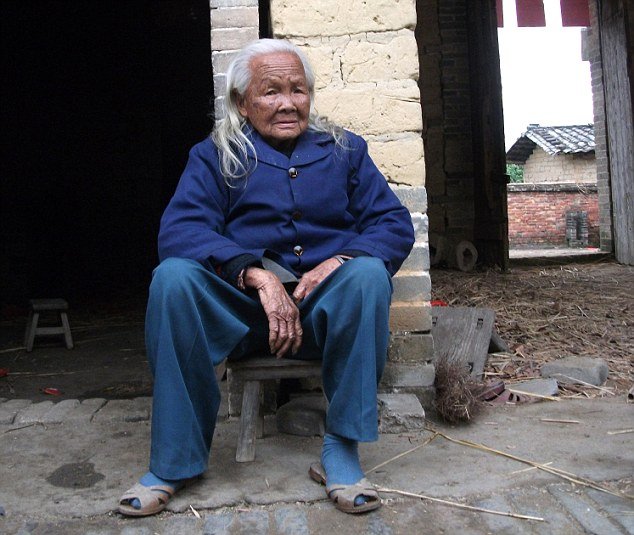 batrana trezita din morti China