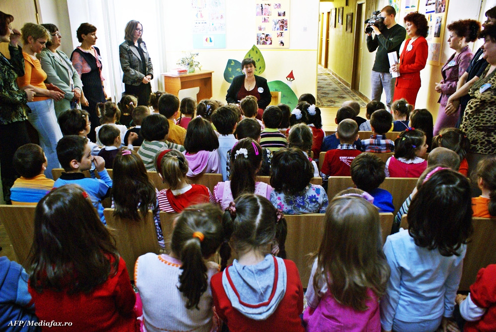 Doar 5.000 de copii din 400.000 au loc in scoala. Cine e de vina pentru erorile de la inscrieri