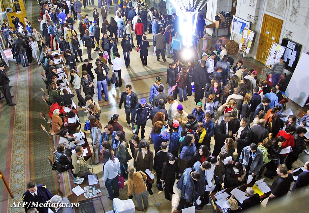 Zeci de elevi din Alba au renuntat la cursurile liceale. Prefera sa invete o meserie