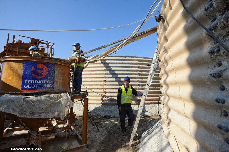 Magistrala de metrou din Drumul Taberei a umplut cartierul de praf si nervi, dar ar putea fi amanata