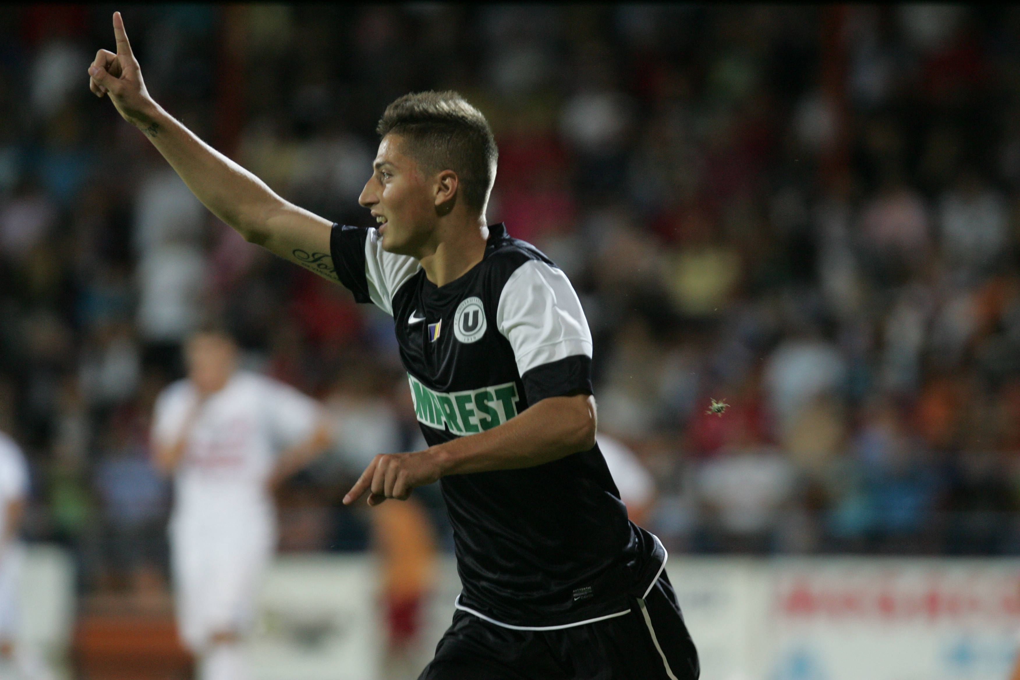 Grozav l-a convins pe Piturca. Atacantul lui U spera sa debuteze cu gol