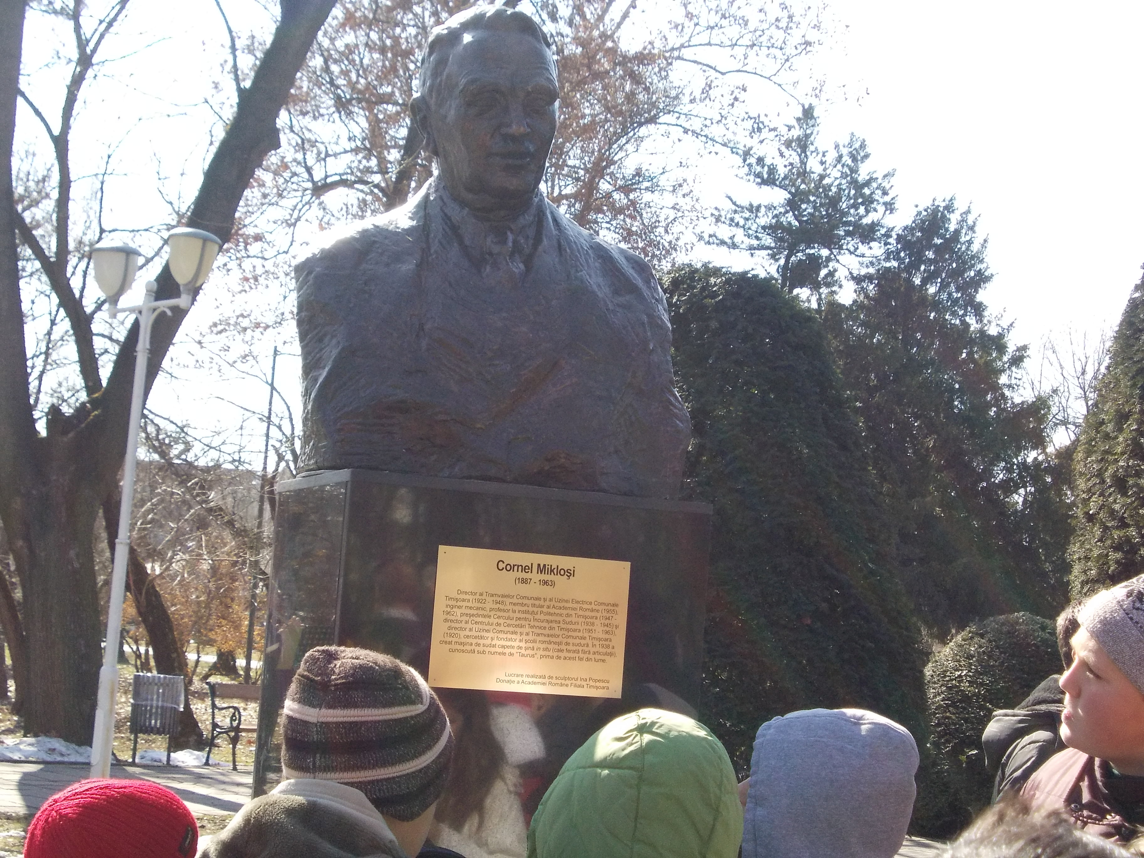 Bustul celui care a revolutionat transportul public timisorean, pe Aleea Personalitatilor