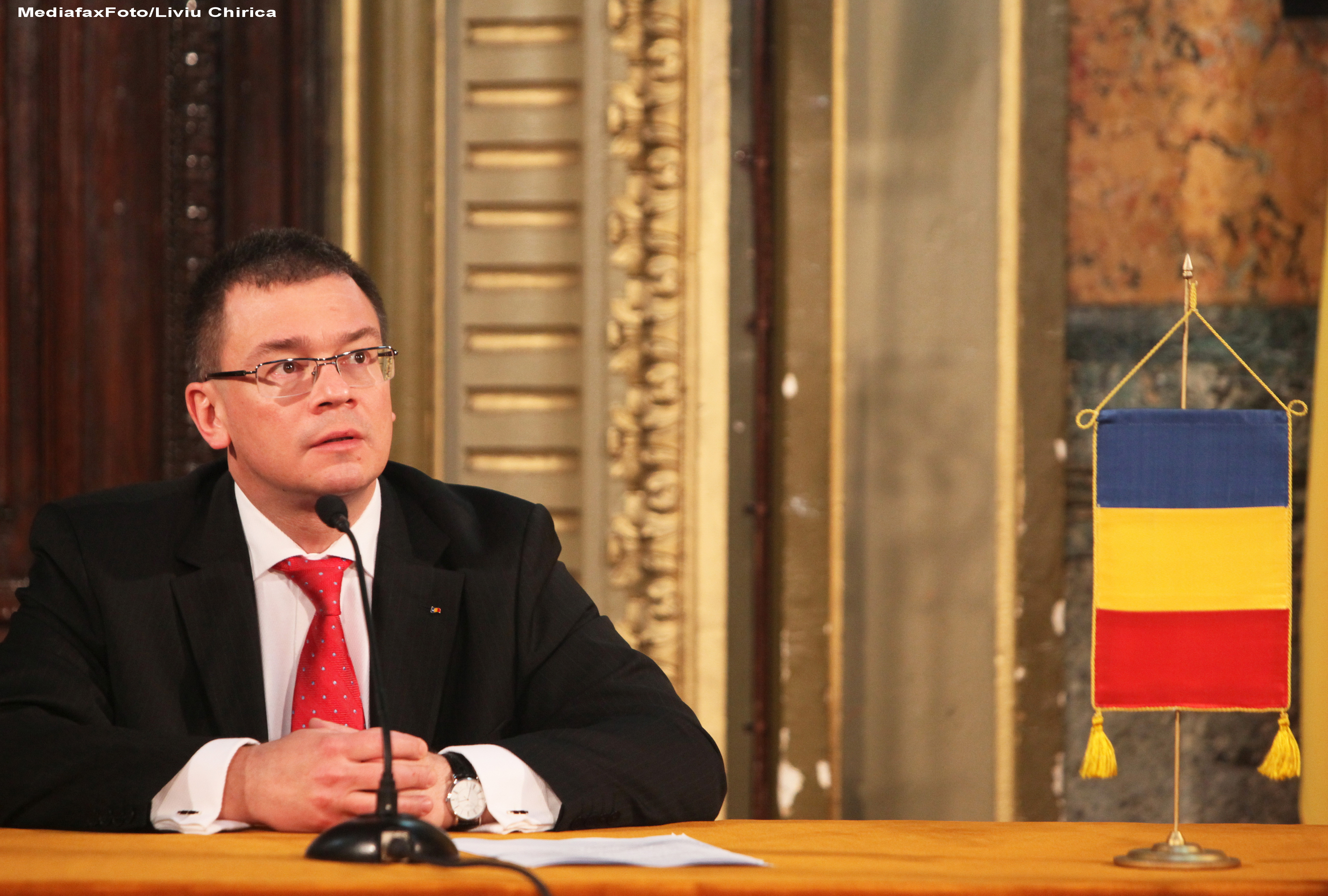 Mihai Ungureanu si-a numit un nou consilier: judecatoarea care l-a arestat in 2009 pe Gigi Becali